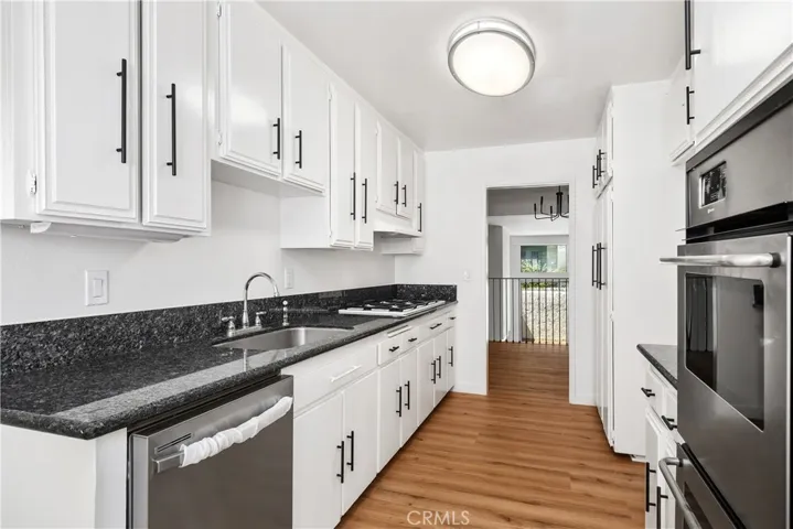 4938 Mcconnell, Los Angeles, California 90066
