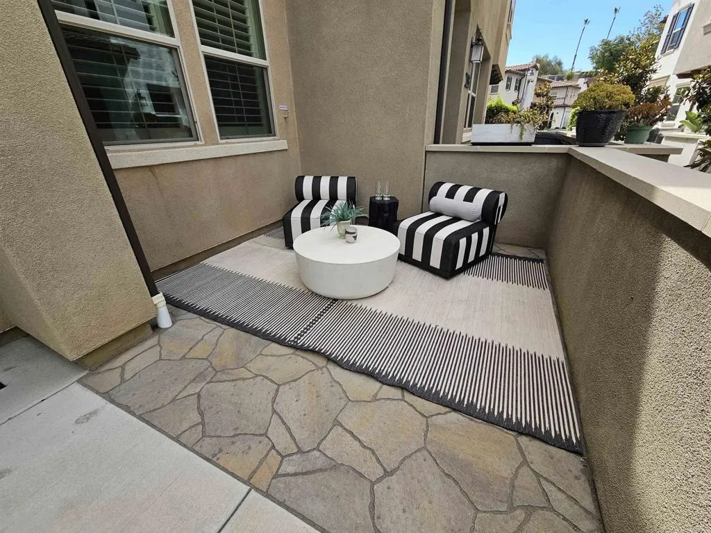 1118 Delpy View Point, Vista, California 92084 — photo 5