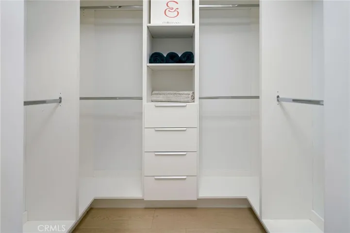 4 of 4  Walk-in closet