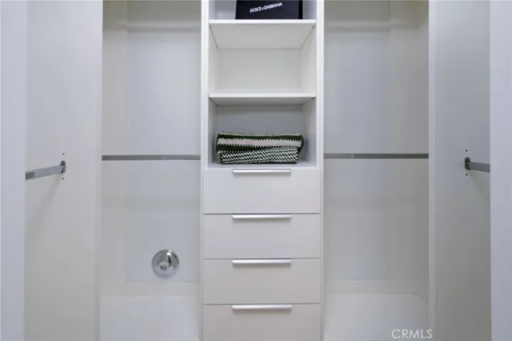 3 of 4  Walk-in closet