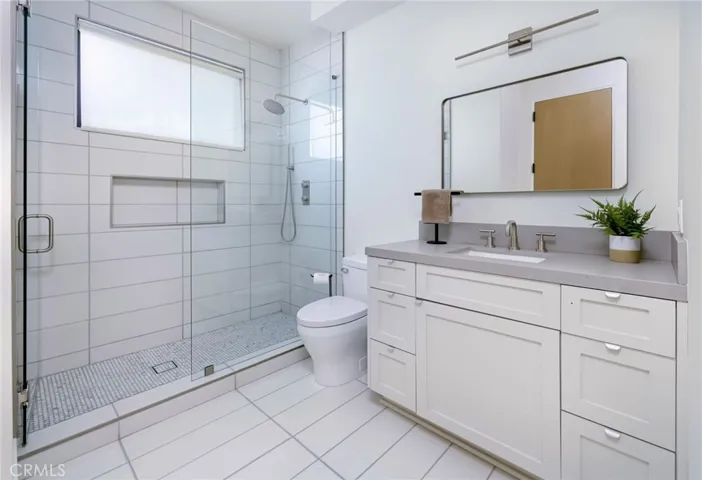 2 of 4 bathroom ensuite
