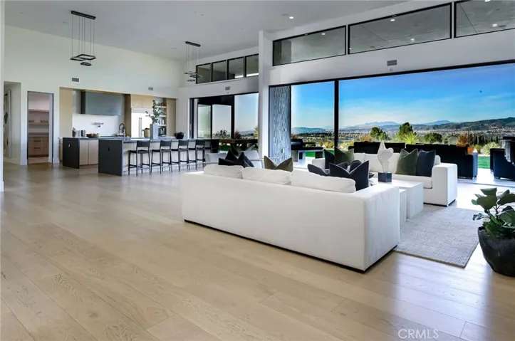 Great Room - Day Views