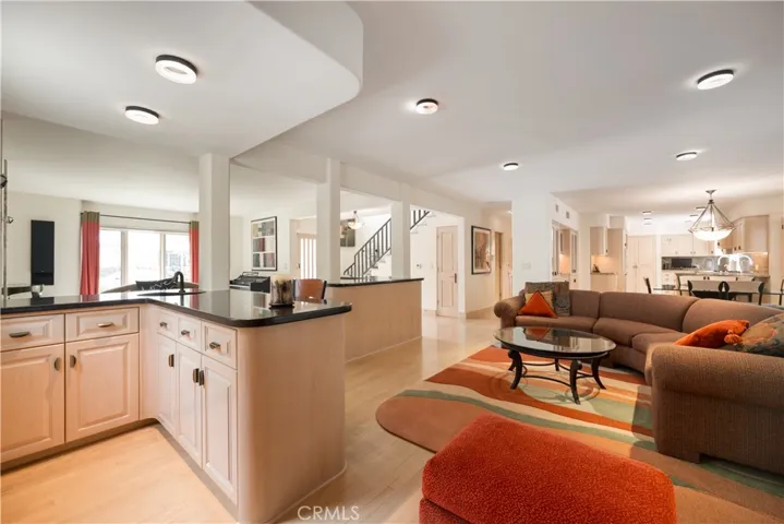 12023 Laurel Lane, Studio City, California 91604