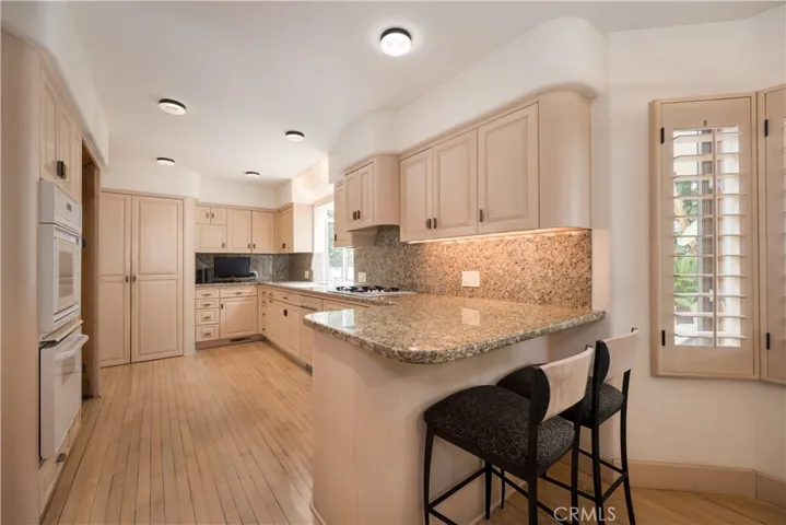 12023 Laurel Lane, Studio City, California 91604