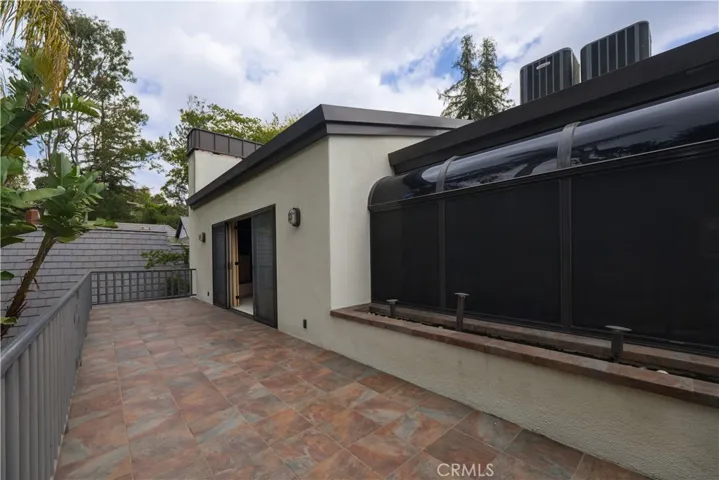 12023 Laurel Lane, Studio City, California 91604