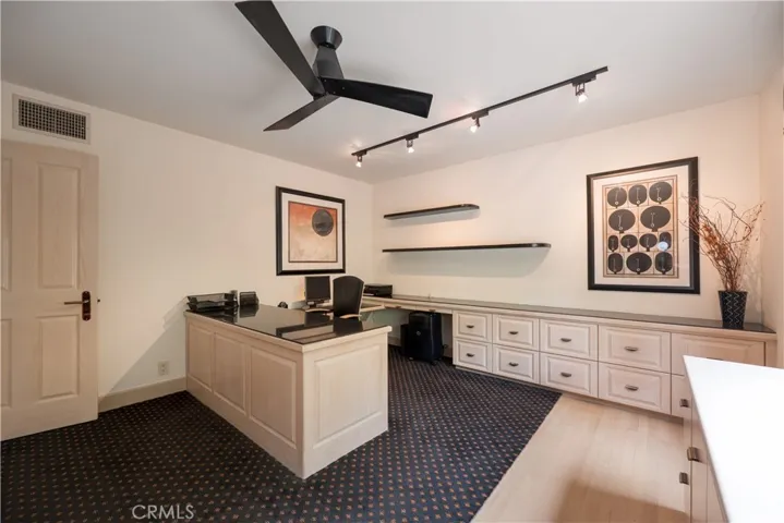 12023 Laurel Lane, Studio City, California 91604