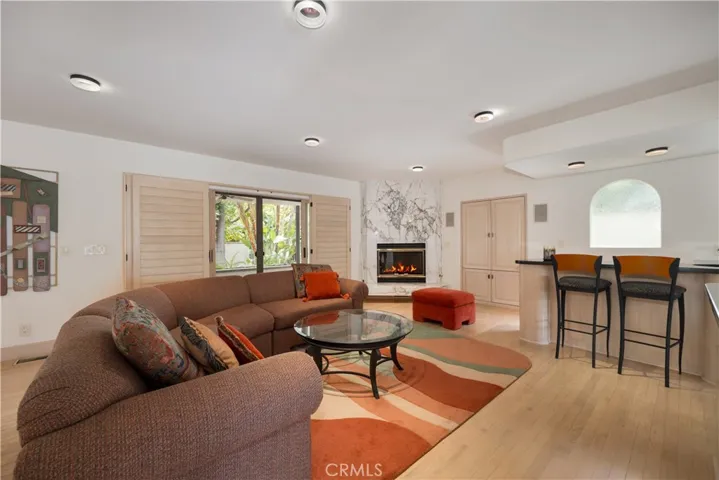 12023 Laurel Lane, Studio City, California 91604