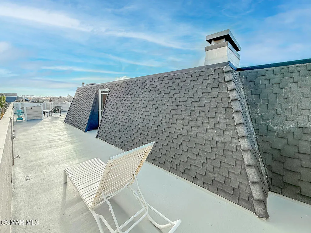 kRooftop Deck2