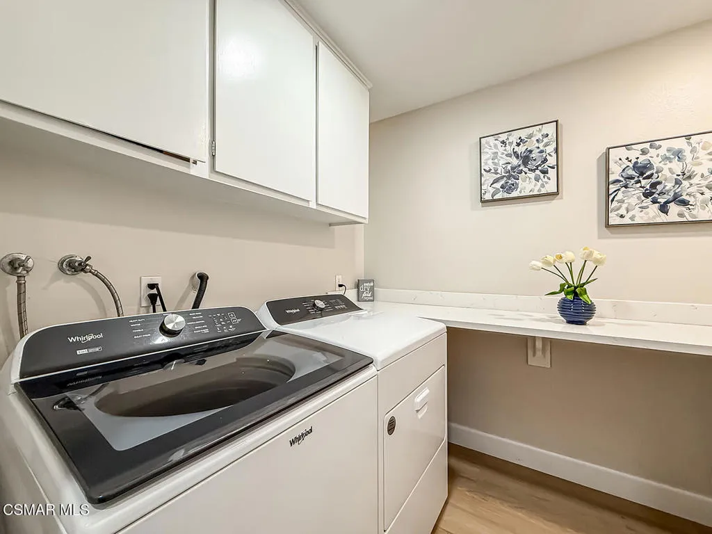 eStairs Landing and Laundry5