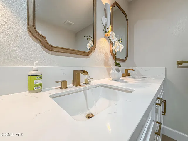 iShared Bath3