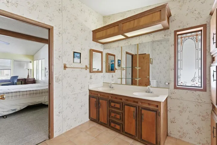 217settles-Primary Bath
