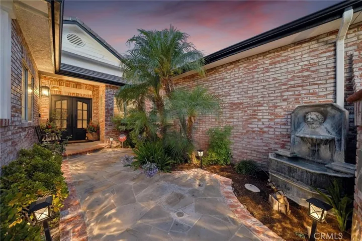 15263 Saddleback, Canyon Country, California 91387