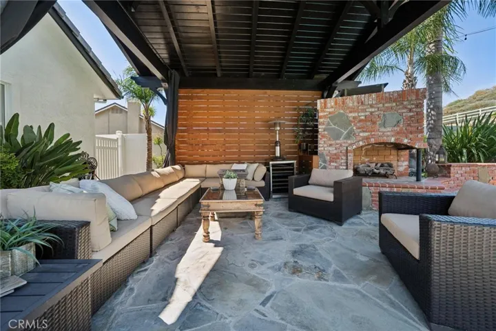 15263 Saddleback, Canyon Country, California 91387
