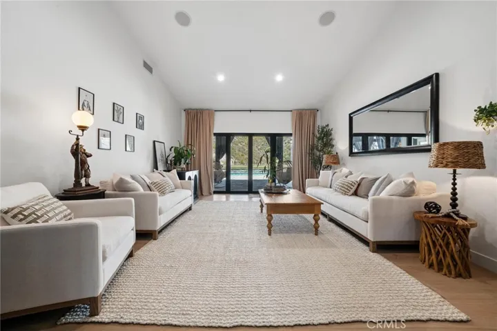 15263 Saddleback, Canyon Country, California 91387