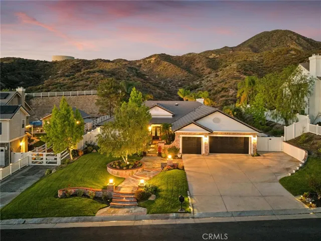 15263 Saddleback, Canyon Country, California 91387