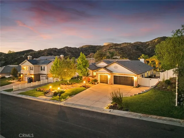 15263 Saddleback, Canyon Country, California 91387