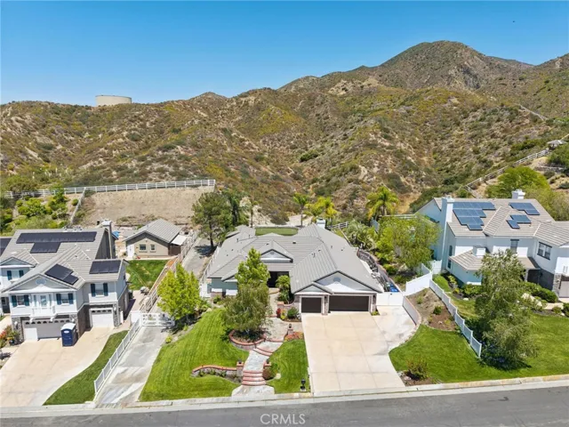 15263 Saddleback, Canyon Country, California 91387