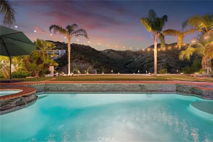 15263 Saddleback, Canyon Country, California 91387