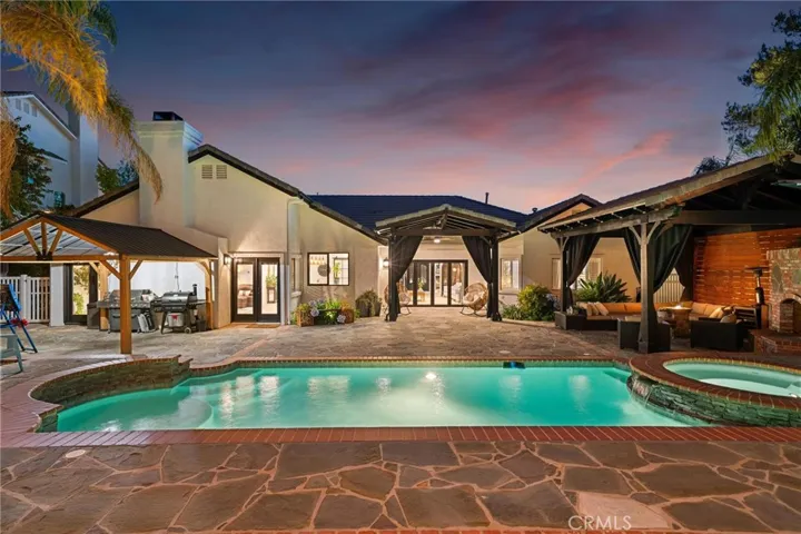 15263 Saddleback, Canyon Country, California 91387