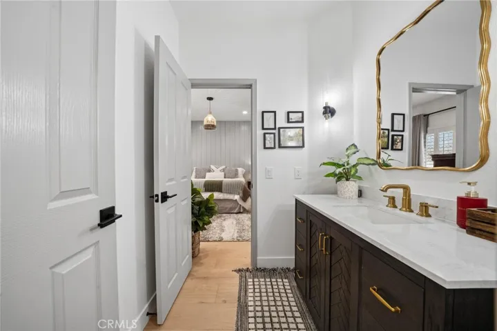 15263 Saddleback, Canyon Country, California 91387