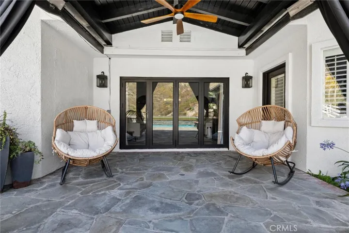 15263 Saddleback, Canyon Country, California 91387
