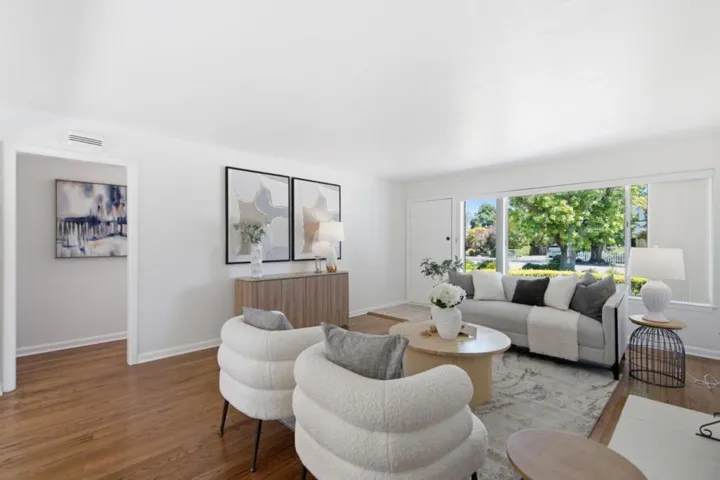 2438 Massachusetts Avenue, Redwood City, California 94061