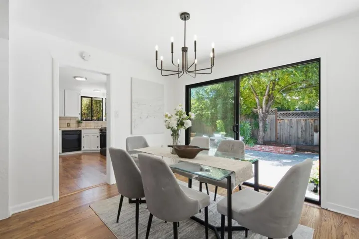 2438 Massachusetts Avenue, Redwood City, California 94061