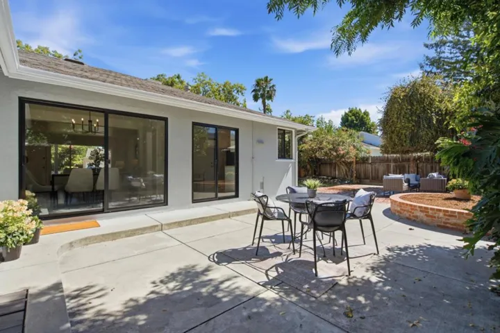 2438 Massachusetts Avenue, Redwood City, California 94061