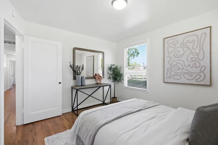 2438 Massachusetts Avenue, Redwood City, California 94061