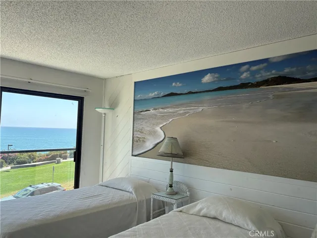 250 Avenida Lobeiro E, San Clemente, California 92672