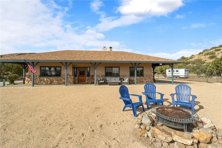 6535 Juniper Crest Road, Agua Dulce, California 91390