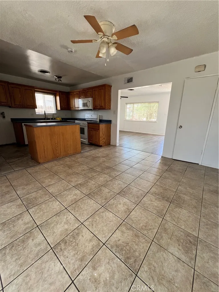 7142 Church, Highland, California 92346 — photo 4