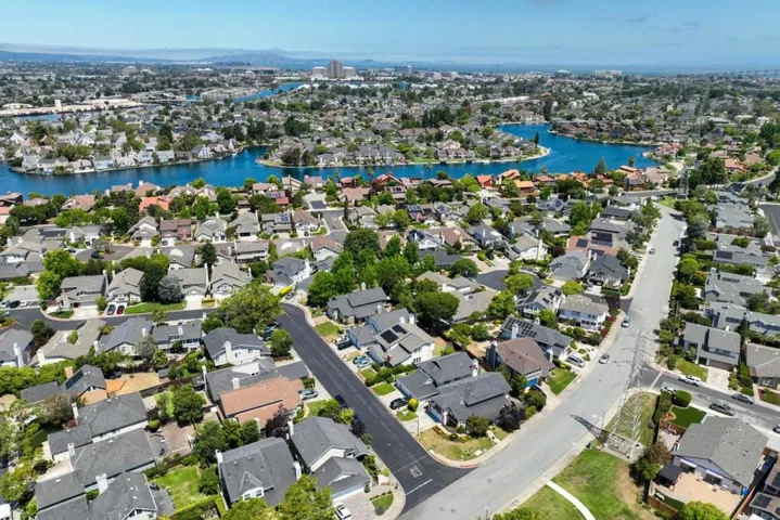 623 Cornwallis Lane, Foster City, California 94404