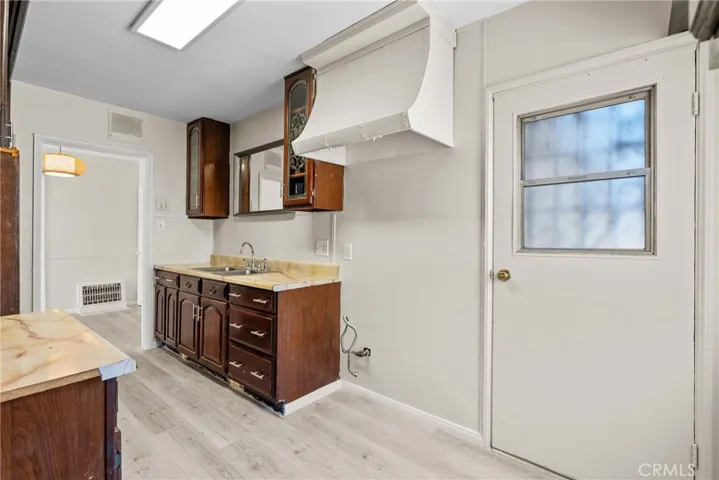 14609 S Cahita Avenue, Compton, California 90220