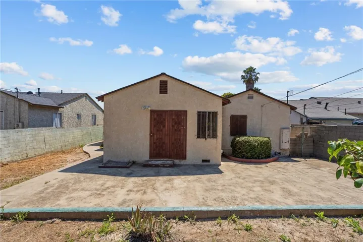 14609 S Cahita Avenue, Compton, California 90220