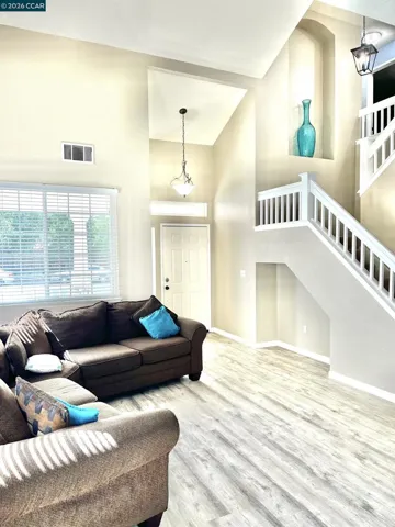 2090 Heartland Cir, Brentwood, California 94513