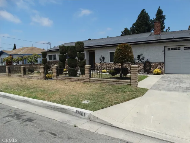 10461 Beach, Bellflower, California 90706