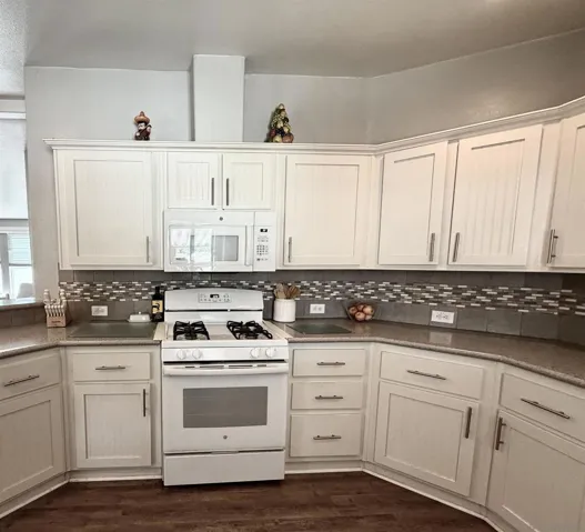 2003 Bayview Heights Spc 138, San Diego, California 92105