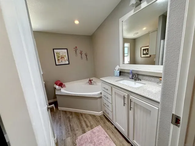 2003 Bayview Heights Spc 138, San Diego, California 92105