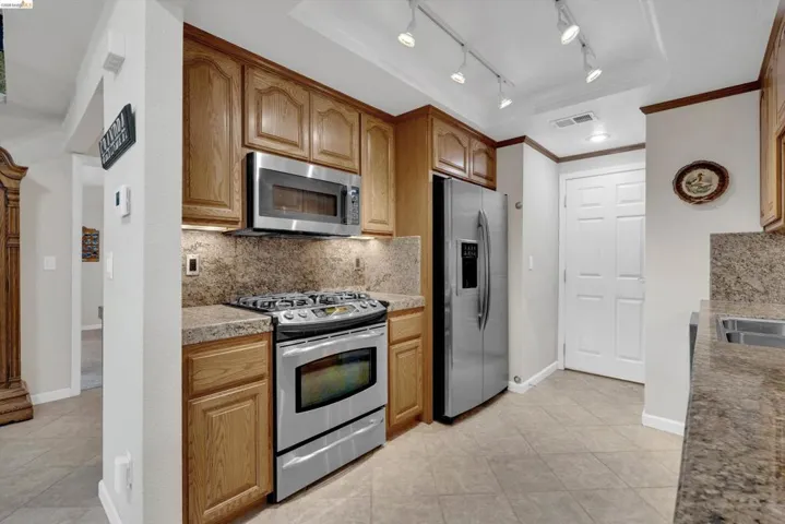 5805 Yawl St, Discovery Bay, California 94505