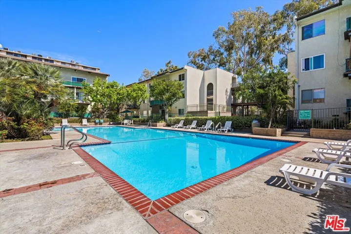 5460 White Oak Avenue A105, Encino, California 91316
