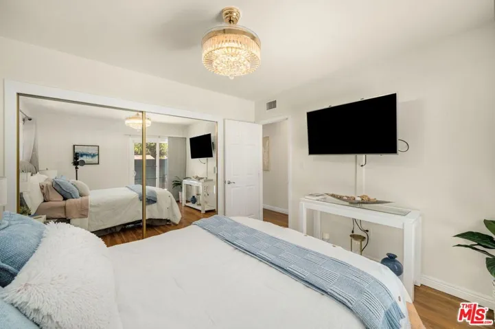9134 Swinton Avenue, North Hills, California 91343