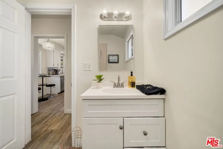 9134 Swinton Avenue, North Hills, California 91343