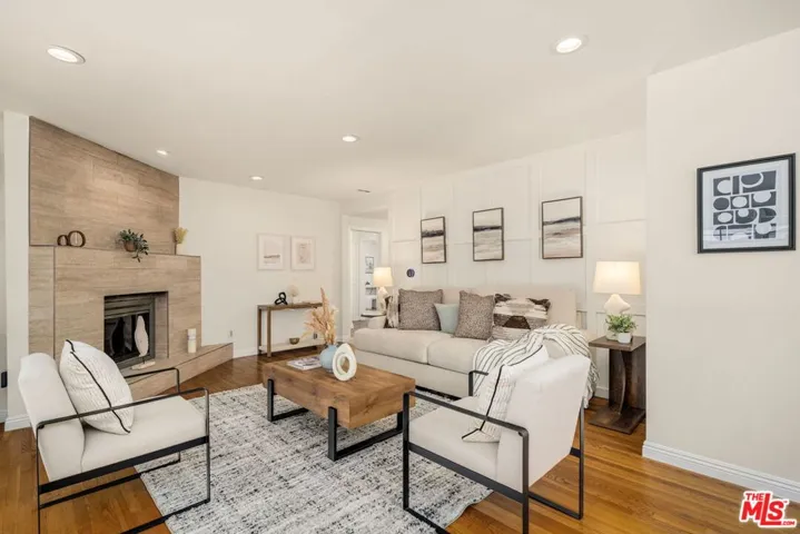 9134 Swinton Avenue, North Hills, California 91343