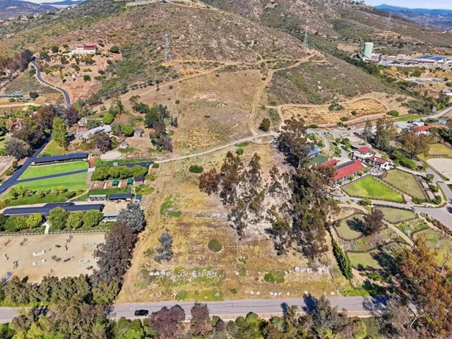 18411 Via De Las Flores, Rancho Santa Fe, California 92067