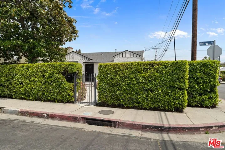 1978 S Holt Avenue, Los Angeles, California 90034