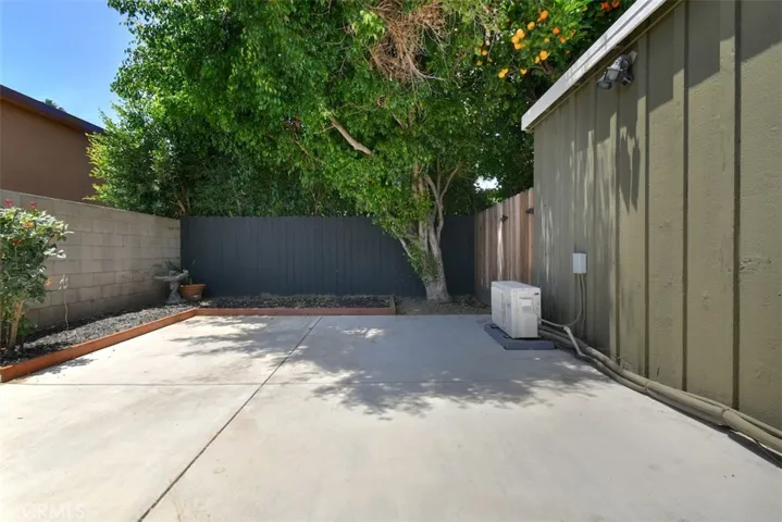 6131 Ranchito Avenue, Valley Glen, California 91401