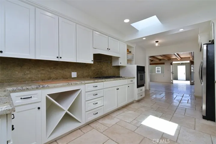 13902 Calvert Street, Valley Glen, California 91401