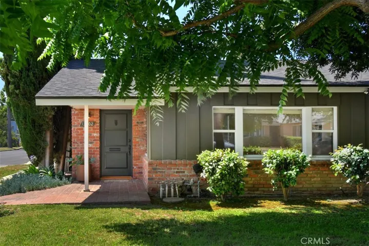 13902 Calvert Street, Valley Glen, California 91401