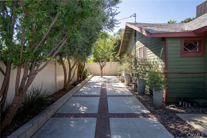 2988 Brockton Avenue, Riverside, California 92501